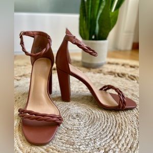 Just Fab | Brown Woven Strap Heels